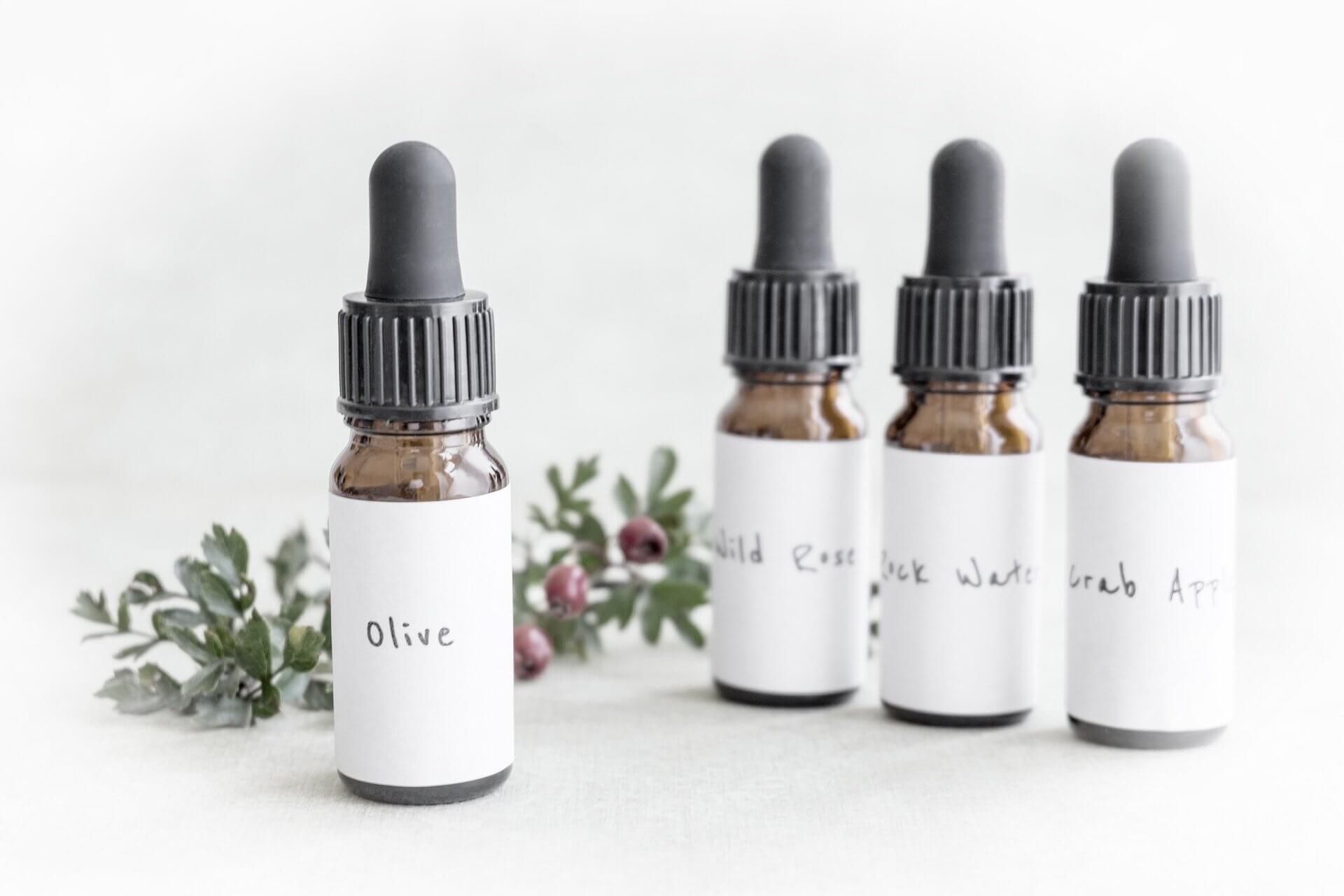 Flaconi dei Fiori di Bach - corso online per diventare floriterapeuta con Dott.ssa Loredana Leonforte
