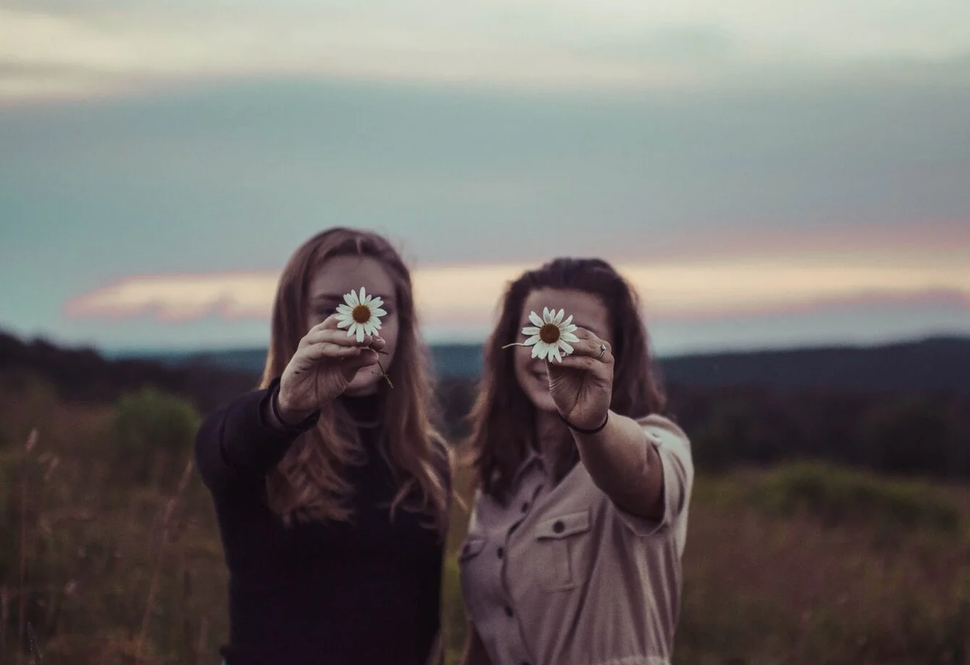 Fiori di Bach e consapevolezza nella natura - corso online astrologia e floriterapia
